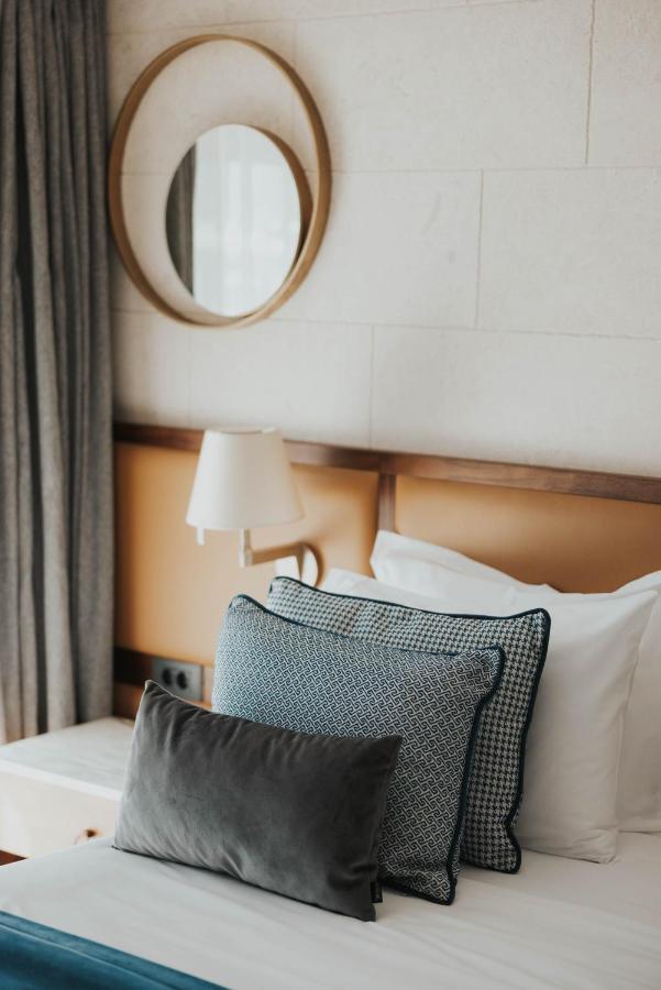 Corso Levante Luxury Suites Dobrota Kotor Luaran gambar