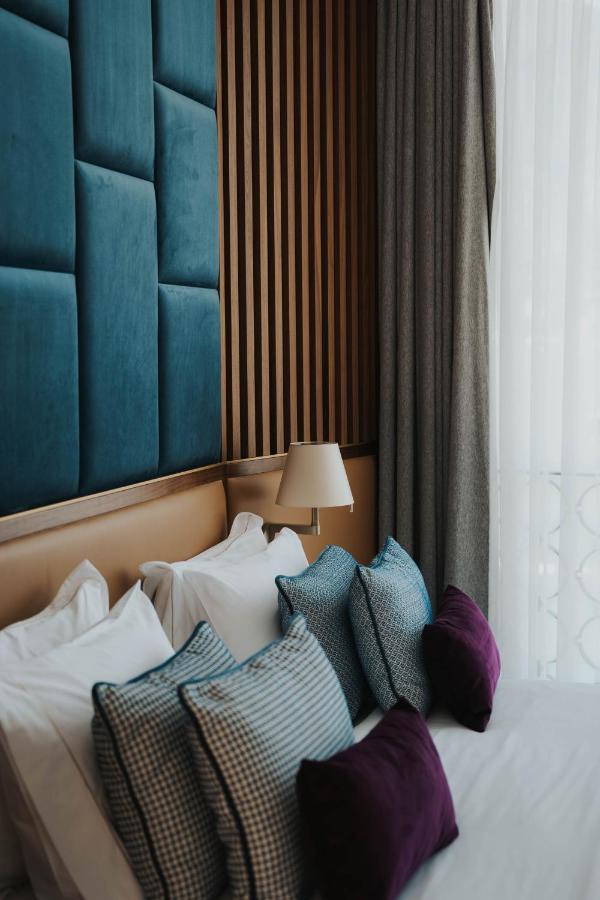 Corso Levante Luxury Suites Dobrota Kotor Luaran gambar