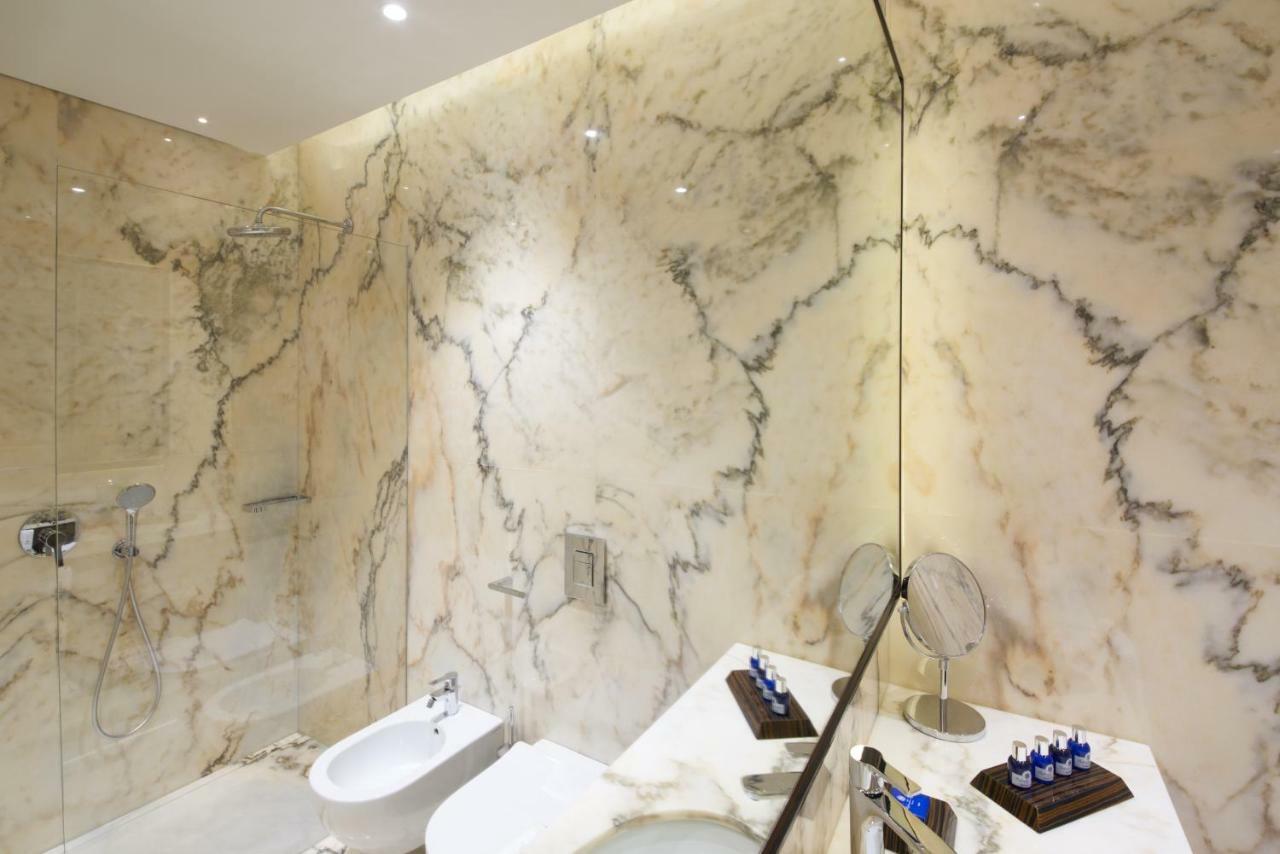 Corso Levante Luxury Suites Dobrota Kotor Luaran gambar