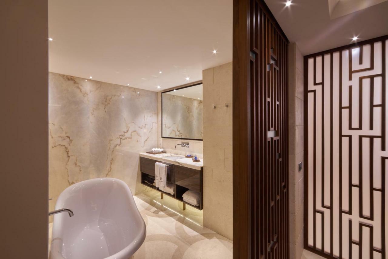 Corso Levante Luxury Suites Dobrota Kotor Luaran gambar