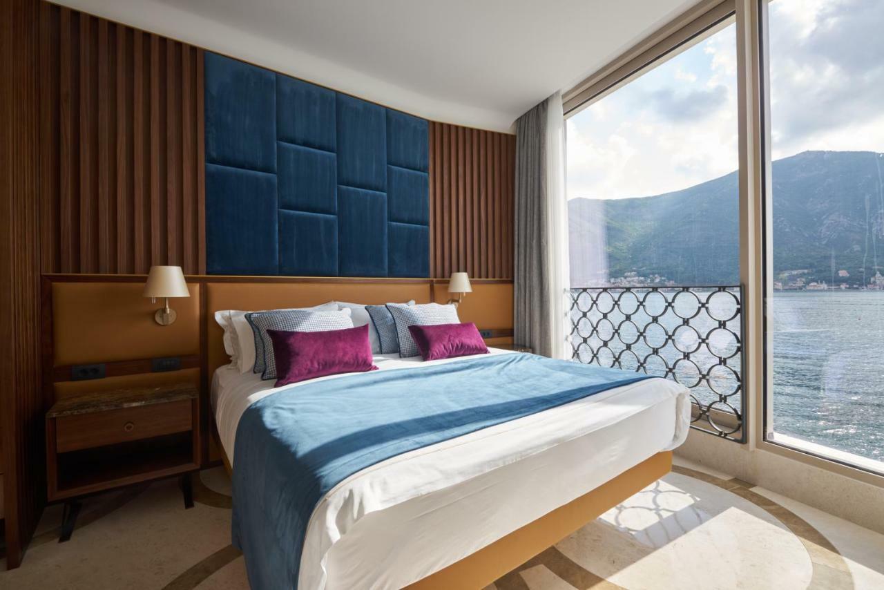 Corso Levante Luxury Suites Dobrota Kotor Luaran gambar