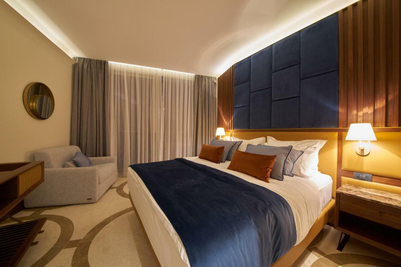 Corso Levante Luxury Suites Dobrota Kotor Luaran gambar
